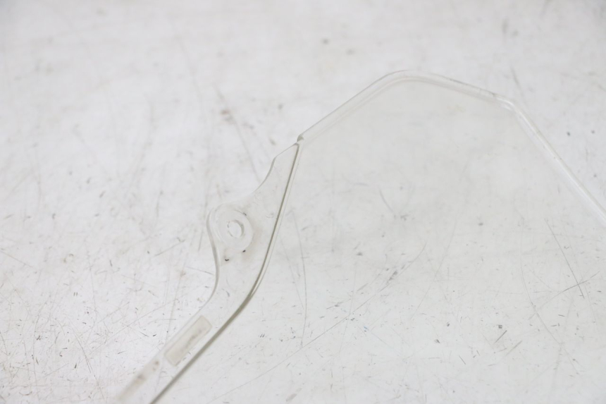 photo de PARABRISAS SUZUKI DL V STROM 1000 (2002 - 2007) - Inspección visual detallada