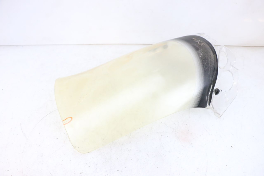 photo de PARABRISAS SYM GTS EVO 125 (2009 - 2013) - Primer plano técnico