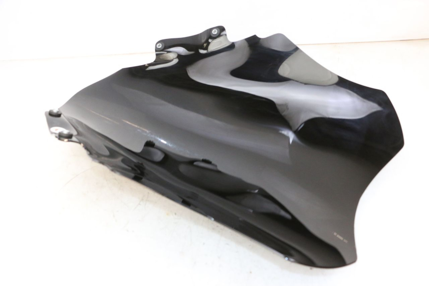 photo de PARABRISAS PIAGGIO MP3 HPE 300 (2019 - 2026) - Marcados y referencias originales