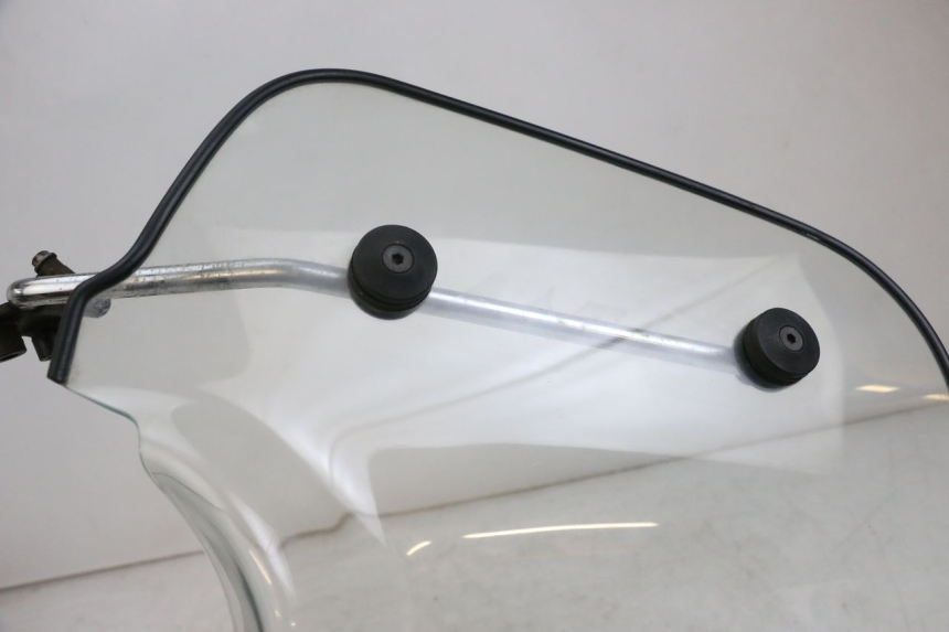 photo de PARABRISAS APRILIA SCARABEO GT 125 (1999 - 2007)