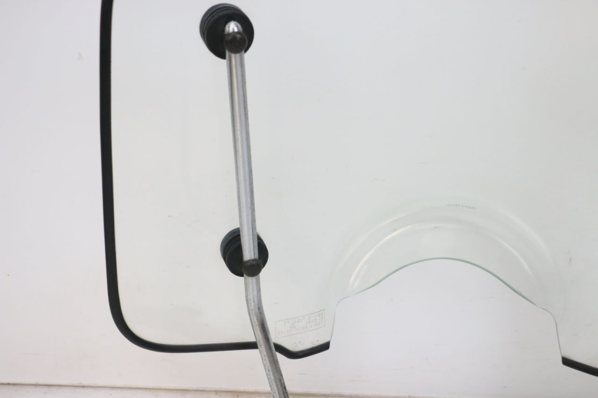 photo de PARABRISAS APRILIA SCARABEO GT 125 (1999 - 2007)