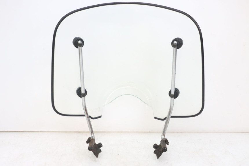 photo de PARABRISAS APRILIA SCARABEO GT 125 (1999 - 2007)