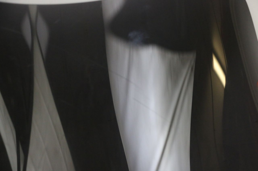 photo de PARABRISAS YAMAHA XMAX X-MAX 125 (2006 - 2009) - Zoom sobre los componentes