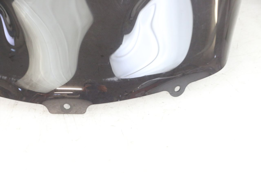 photo de PARABRISAS YAMAHA XMAX X-MAX 125 (2006 - 2009) - Primer plano de alta resolución