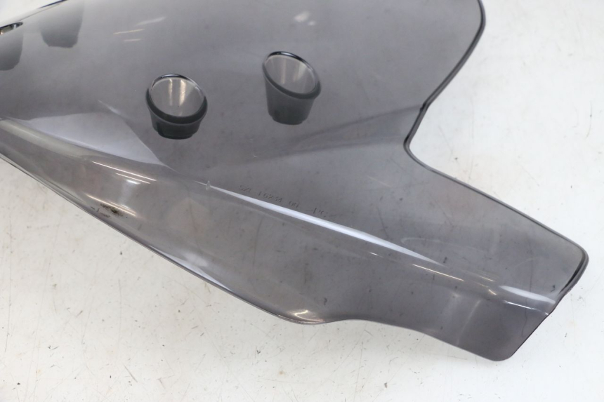 photo de PARABRISAS YAMAHA YP MAJESTY 125 (2002 - 2006)