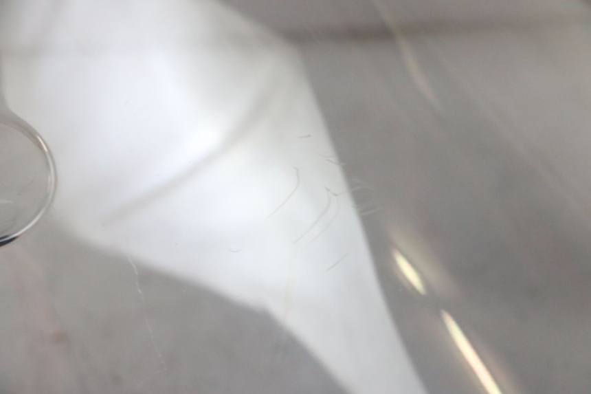 photo de PARABRISAS YAMAHA YP MAJESTY 125 (2002 - 2006) - Otra vista del artículo