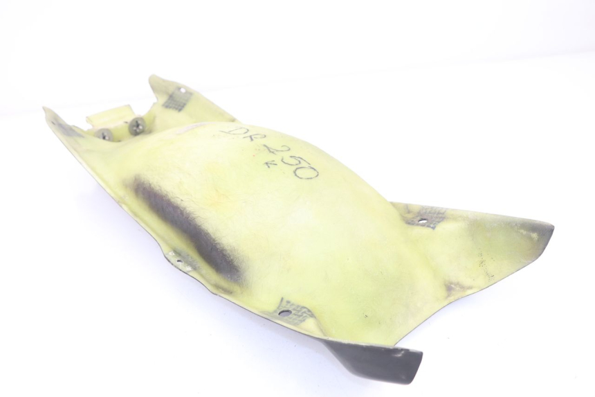 photo de PASE RUEDA TRASERO HONDA CBF 500 (2004 - 2007)
