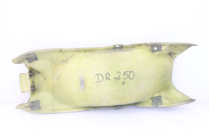 photo de PASE RUEDA TRASERO HONDA CBF 500 (2004 - 2007)