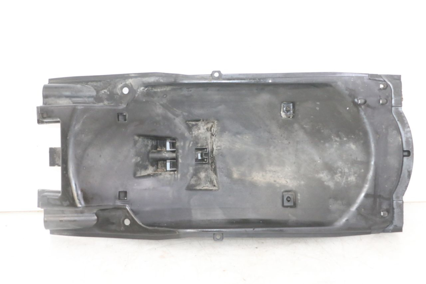 photo de PASE RUEDA TRASERO HONDA CBF 500 (2004 - 2007)