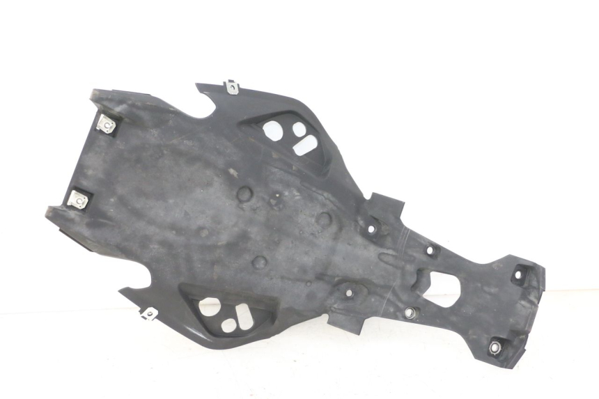 photo de PASE RUEDA TRASERO BMW G310 R 310 (2016 - 2020)