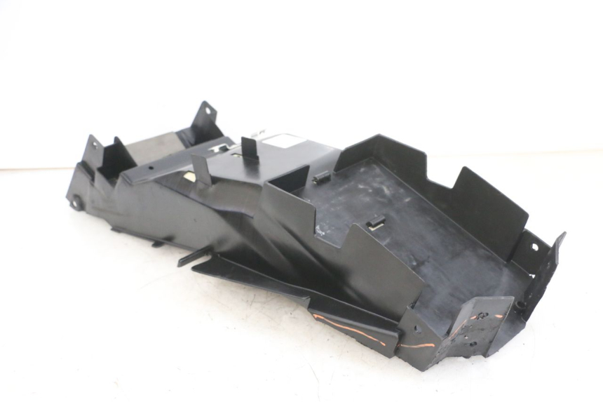 photo de PASE RUEDA TRASERO SUZUKI GSF N BANDIT 600 (1996 - 1999) - Características distintivas