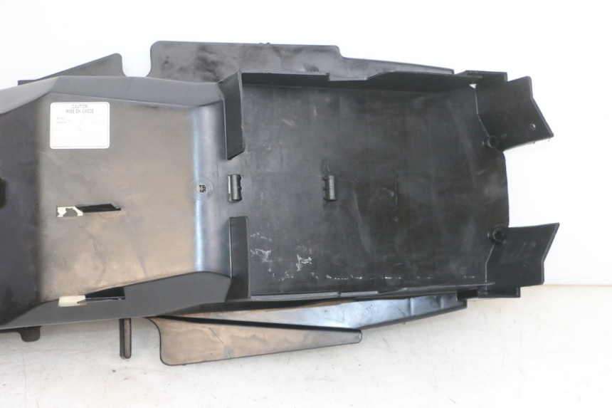 photo de PASE RUEDA TRASERO SUZUKI GSF N BANDIT 600 (1996 - 1999) - Primer plano de alta resolución