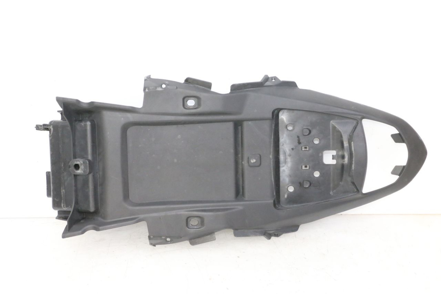 photo de PASE RUEDA TRASERO SUZUKI GSR 750 (2011 - 2017)