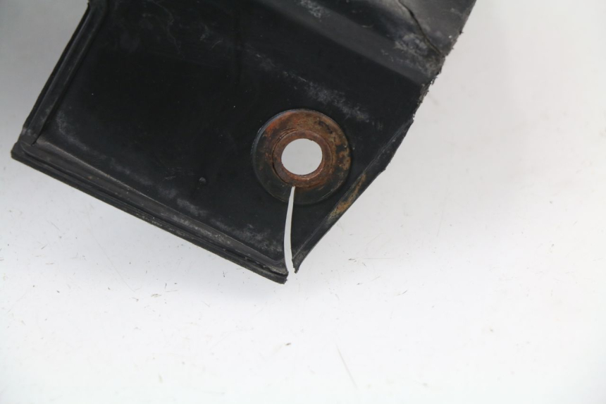 photo de PASE RUEDA TRASERO HONDA CG 125 (1996 - 1998)