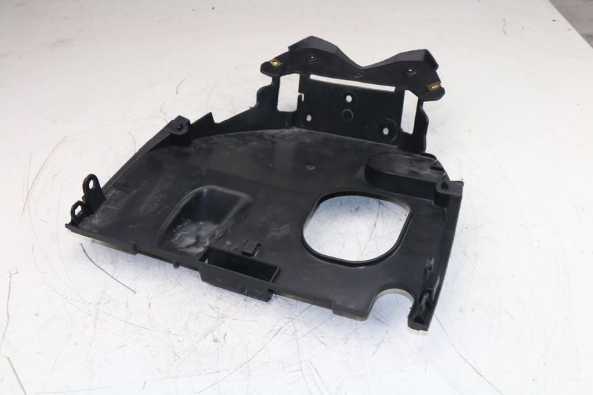 photo de PASE RUEDA TRASERO KYMCO AGILITY NAKED RENOUVO 4T 50 (2011 - 2017)