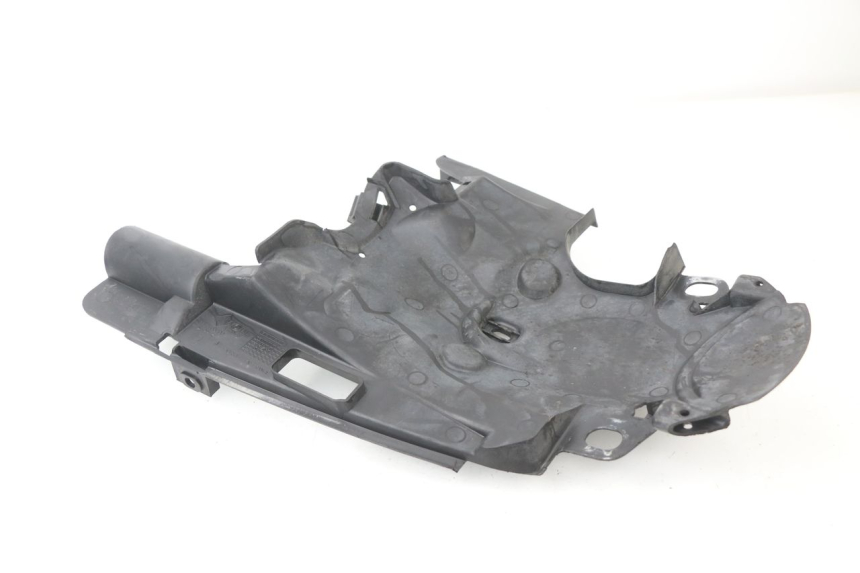 photo de PASE RUEDA TRASERO PEUGEOT LOOXOR 125 (2002 - 2006)