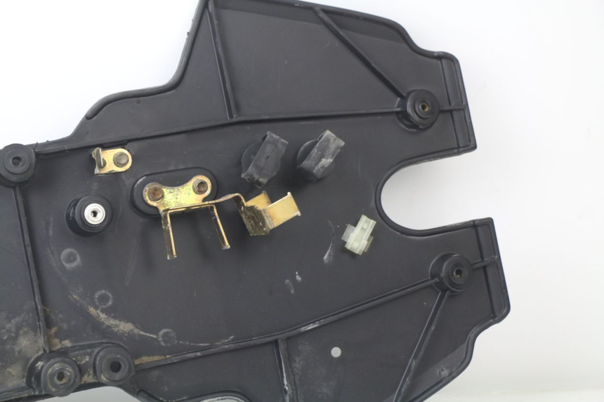photo de PASE RUEDA TRASERO CAGIVA NAVIGATOR 1000 (2000 - 2005)