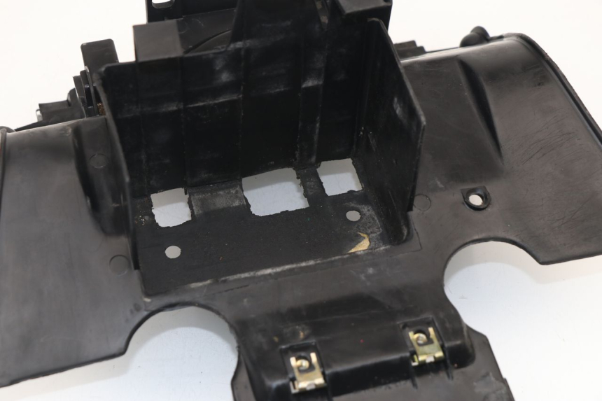 photo de PASE RUEDA TRASERO PEUGEOT SV 125 (1991 - 1994)