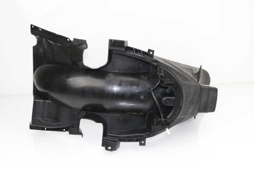 photo de PASE RUEDA TRASERO SUZUKI SIXTEEN 125 (2008 - 2010)
