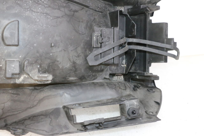photo de PASE RUEDA TRASERO HONDA ST PAN EUROPEAN 1300 (2002 - 2013)