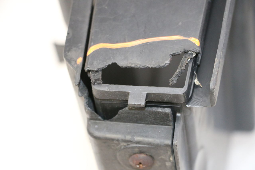 photo de PASE RUEDA TRASERO SUZUKI SV S 650 (2003 - 2009)