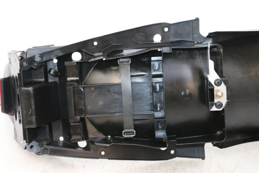 photo de PASE RUEDA TRASERO YAMAHA TDM ABS 900 (2002 - 2014) - Otra vista del artículo