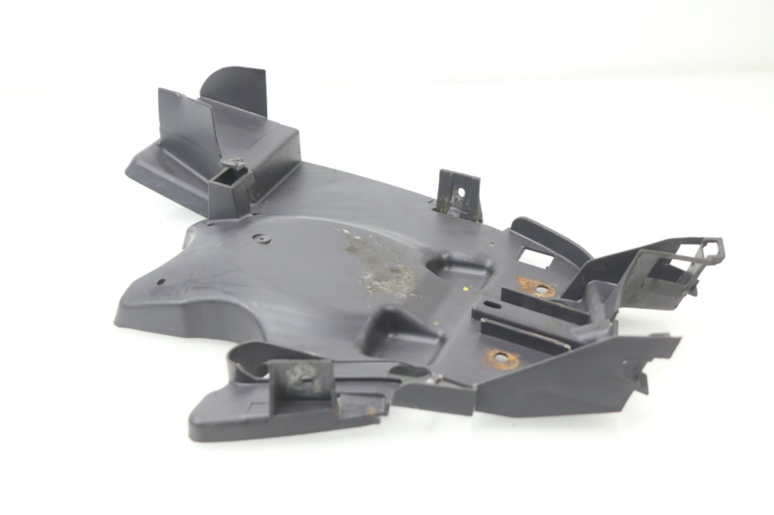 photo de PASE RUEDA TRASERO PEUGEOT VIVACITY 50 (1998 - 2003)
