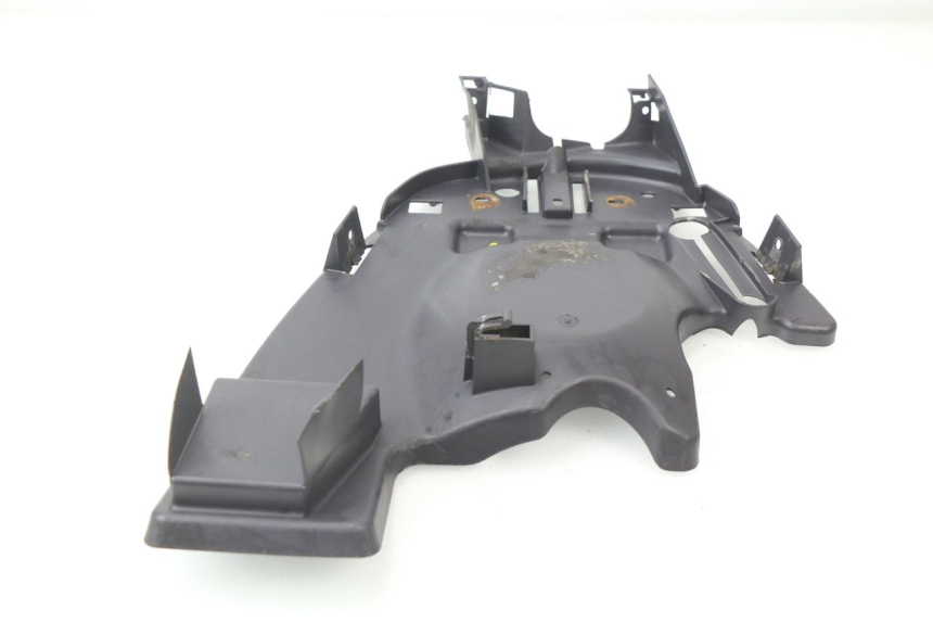 photo de PASE RUEDA TRASERO PEUGEOT VIVACITY 50 (1998 - 2003)