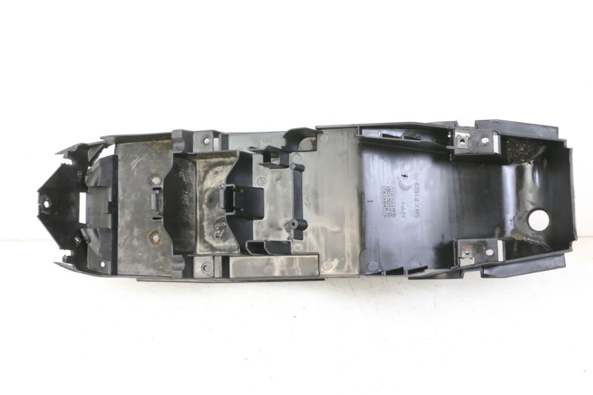 photo de PASE RUEDA TRASERO YAMAHA TZR 50 (2008 - 2016)