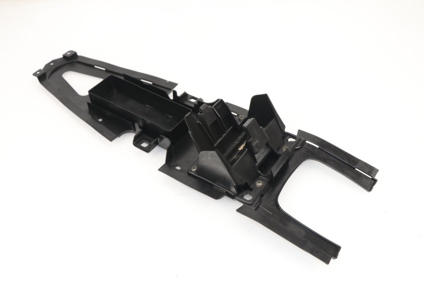 photo de PASE RUEDA TRASERO YAMAHA YZF R 125 (2008 - 2013)