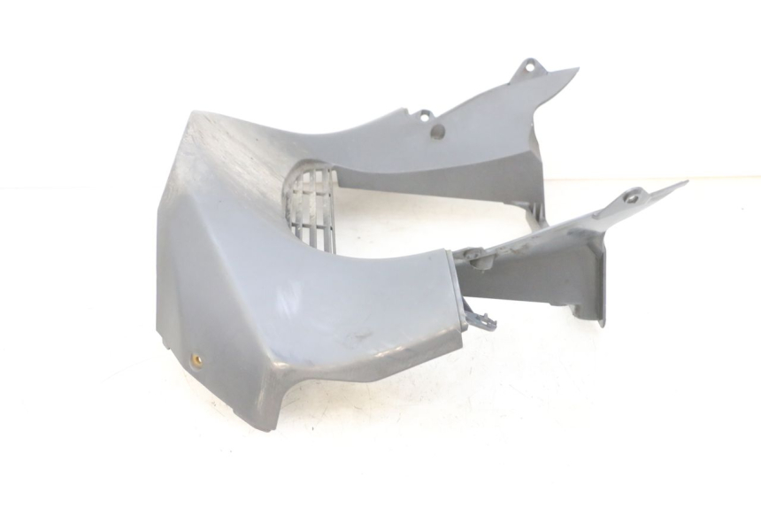 photo de PASO DE RUEDA DELANTERO SUZUKI BURGMAN 125 (2007 - 2014) - Detalles de los puntos de fijación