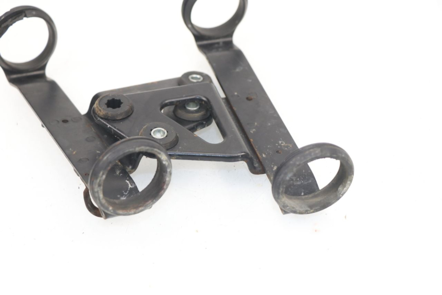 photo de FARO SOPORTES SUZUKI DR DJEBEL 600 (1985 - 1990)