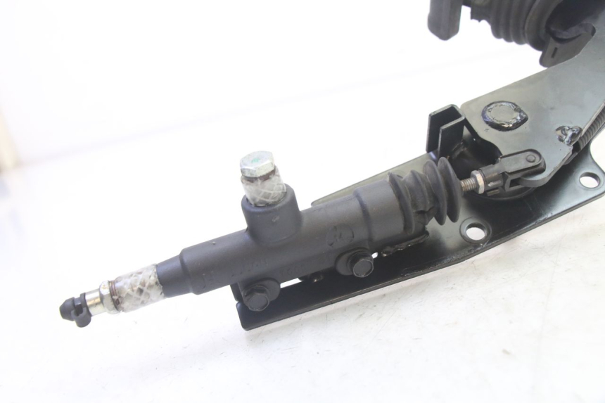 photo de PEDAL FRENO QUADRO 4 4D 350 (2015 - 2018)