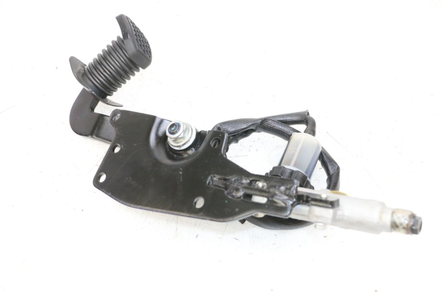 photo de PEDAL FRENO PIAGGIO MP3 HPE 300 (2019 - 2026) - Otra perspectiva