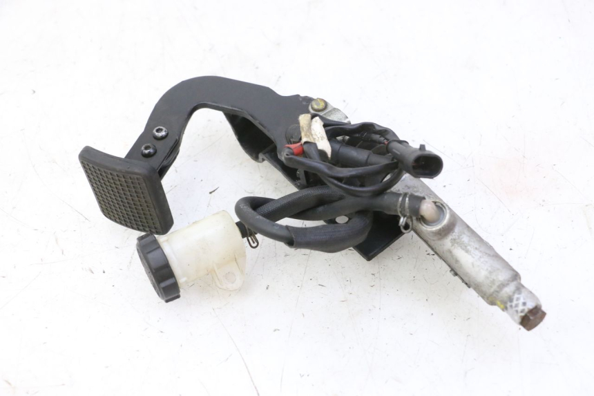 photo de PEDAL DE FRENO PIAGGIO MP3 RL 250 (2007 - 2010)