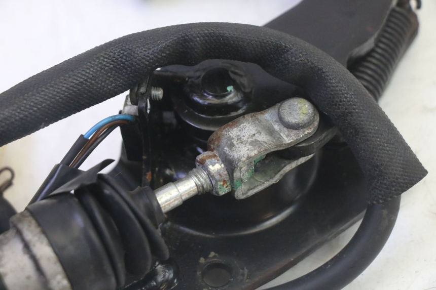 photo de PEDAL DE FRENO PIAGGIO MP3 RL 250 (2007 - 2010) - Vista general del producto