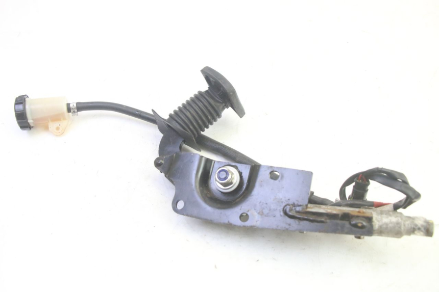 photo de PEDAL DE FRENO PIAGGIO MP3 RL 250 (2007 - 2010) - Otra perspectiva