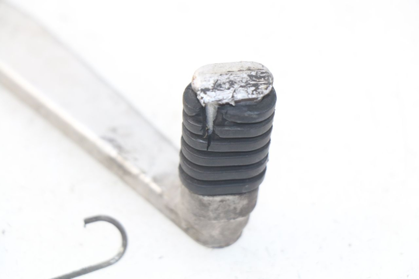 photo de PEDAL FRENO SUZUKI GSX-F GSXF 600 (1998 - 2004)