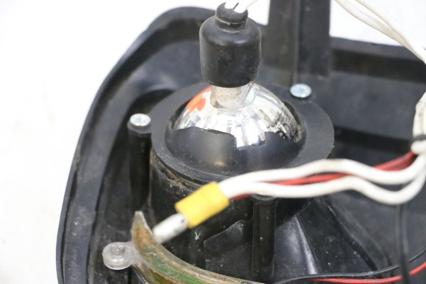 photo de FARO DELANTERO MBK BOOSTER SPIRIT 50 (2004 - 2017) - Detalles de los puntos de fijación