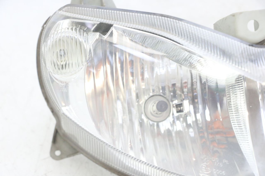 photo de FARO DELANTERO SUZUKI BURGMAN 125 (2007 - 2014)