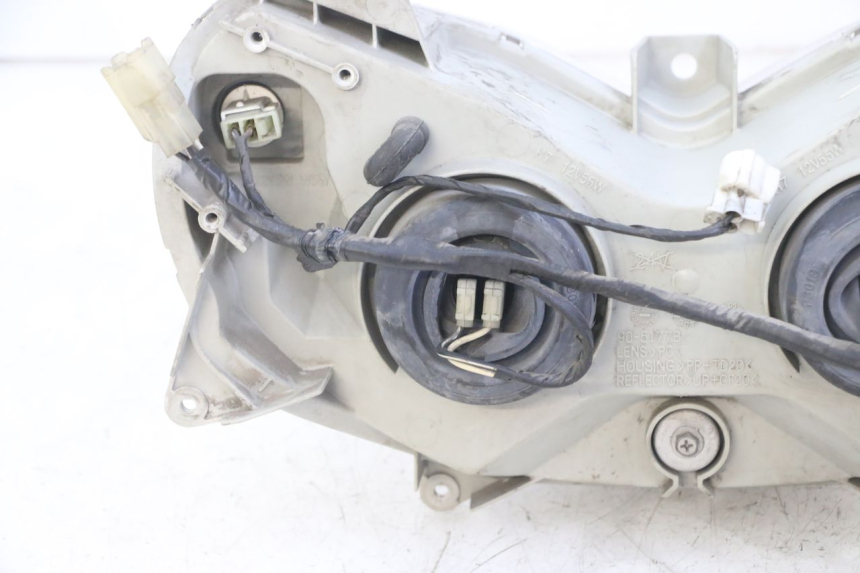 photo de FARO DELANTERO SUZUKI BURGMAN 125 (2007 - 2014)