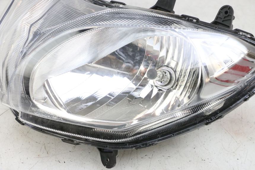photo de FARO DELANTERO SUZUKI BURGMAN 650 (2013 - 2020)
