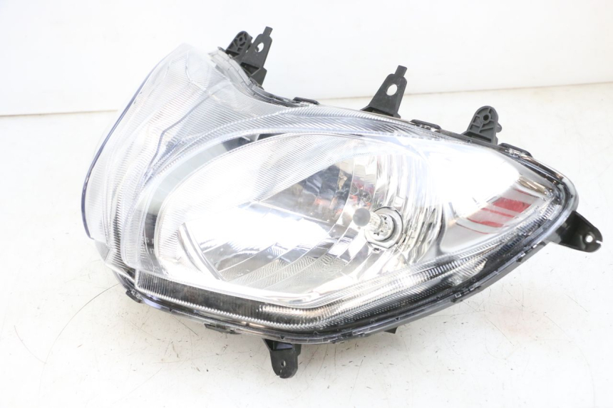 photo de FARO DELANTERO SUZUKI BURGMAN 650 (2013 - 2020)