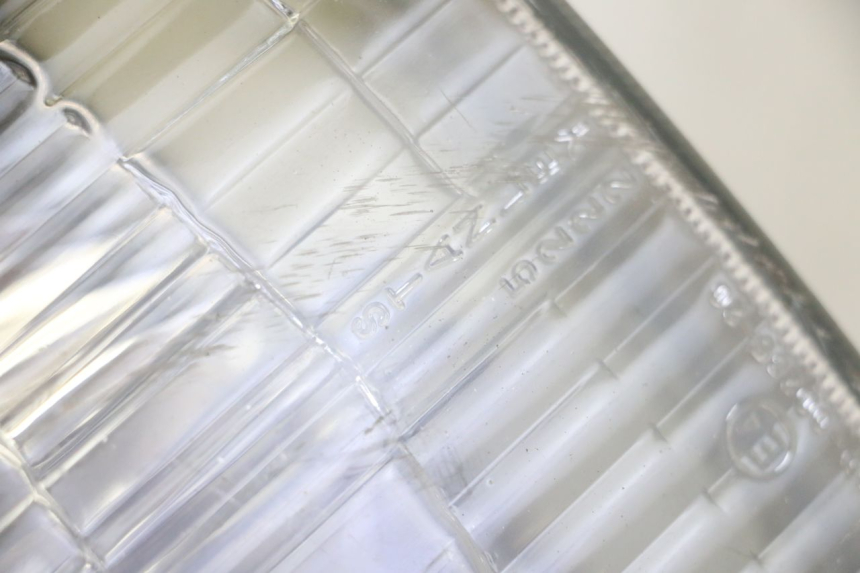 photo de FARO DELANTERO HONDA CBR F SC25 1000 (1989 - 1992) - Zoom estado de uso