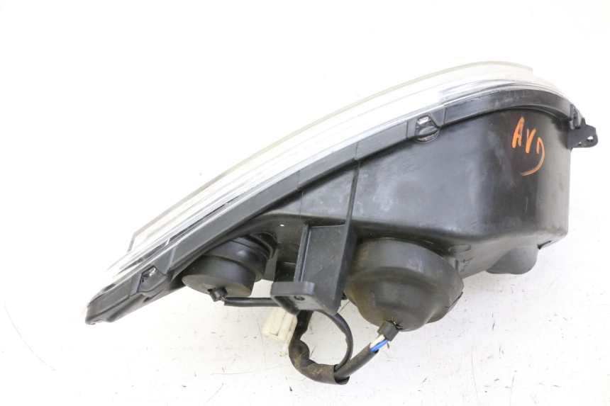 photo de FARO DELANTERO DERECHO PEUGEOT CITYSTAR 50 (2013 - 2017)