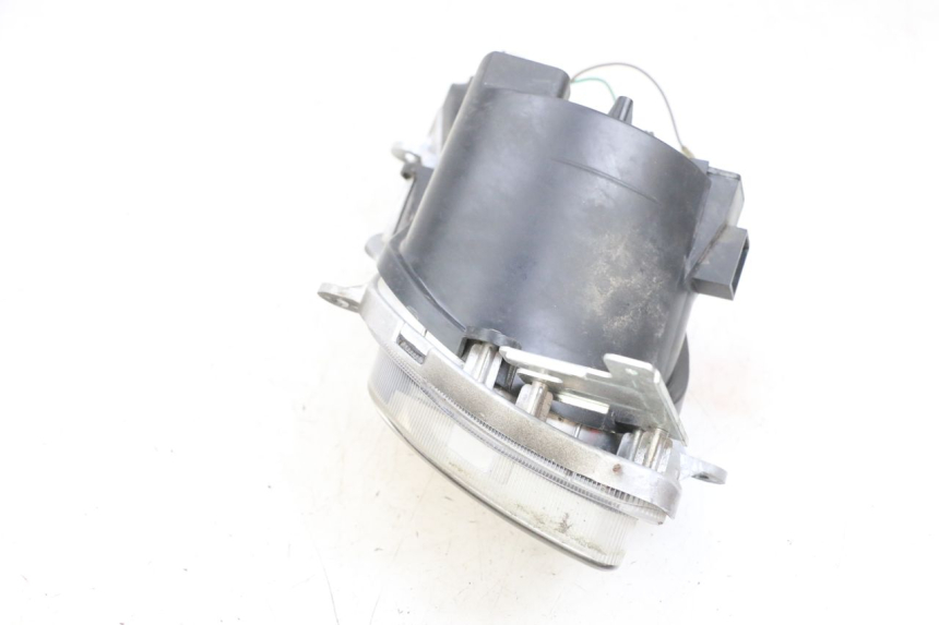 photo de FARO DELANTERO DERECHA SYM GTS EVO 125 (2009 - 2013) - Primer plano técnico