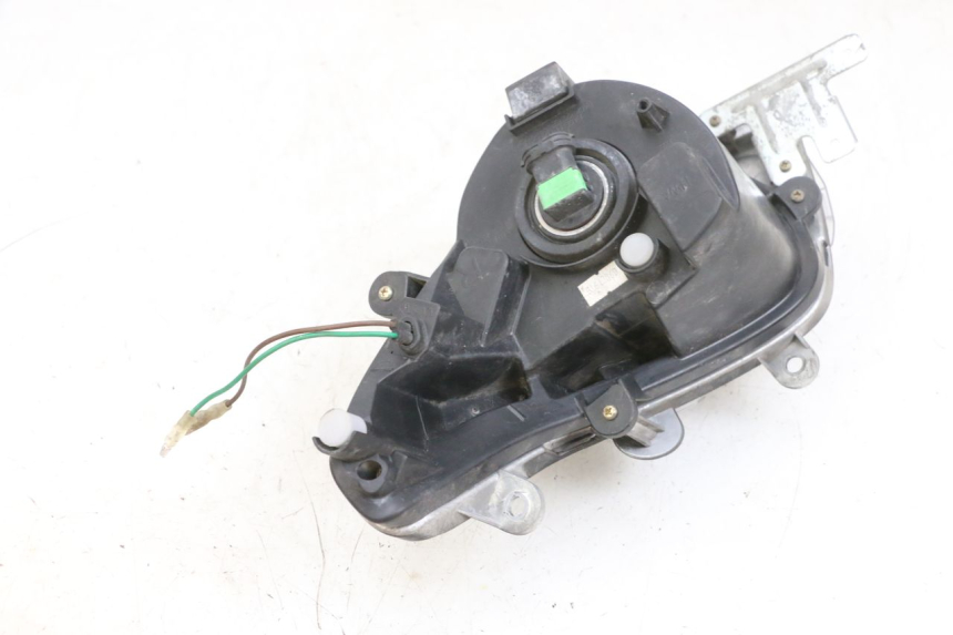 photo de FARO DELANTERO DERECHA SYM GTS EVO 125 (2009 - 2013) - Detalles de los puntos de fijación