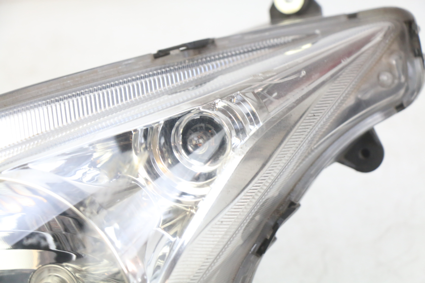 photo de FARO DELANTERO DERECHO HONDA FJS SILVERWING SILVER WING 400 (2009 - 2016)