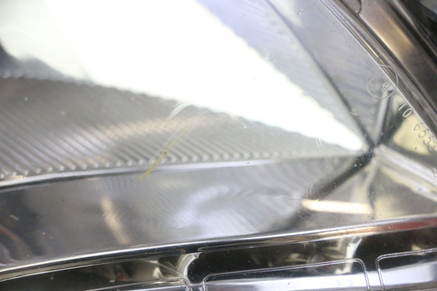 photo de FARO DELANTERO DERECHA PEUGEOT SATELIS 125 (2013 - 2018)