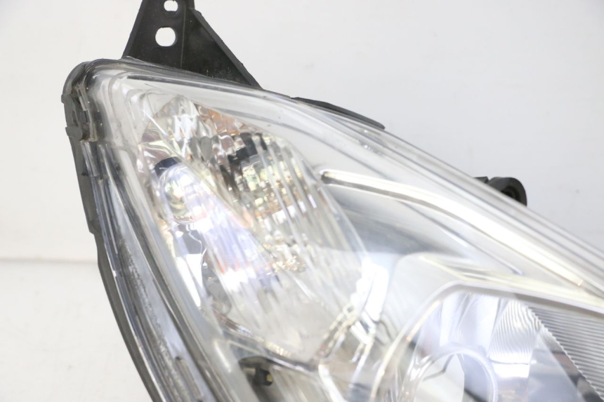 photo de FARO DELANTERO DERECHA PEUGEOT SATELIS 125 (2013 - 2018)